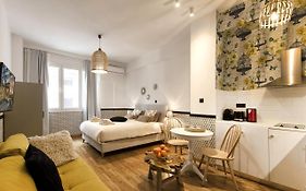 Apartamento estudio de 36 m² en Omonia, con 1 baño privado.